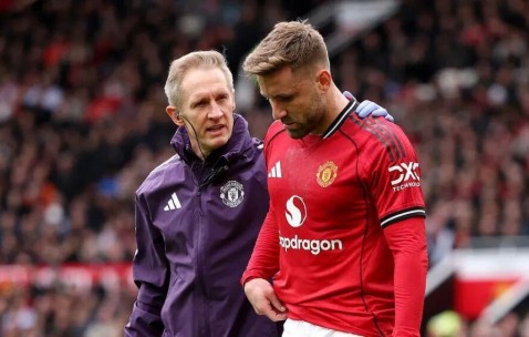 pp电子官方网站-卡里克谈肖和马奎尔的情况；卡里克：亨德森扑出过很多点球，所以他和B费的对决很精彩