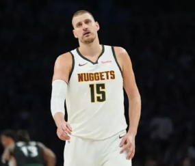 状态回暖！约基奇G4首节9中5得到10分，G3首节8中1仅拿4分